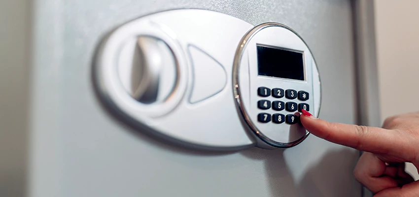 Jewelry Safe Cracking in Imperial, California